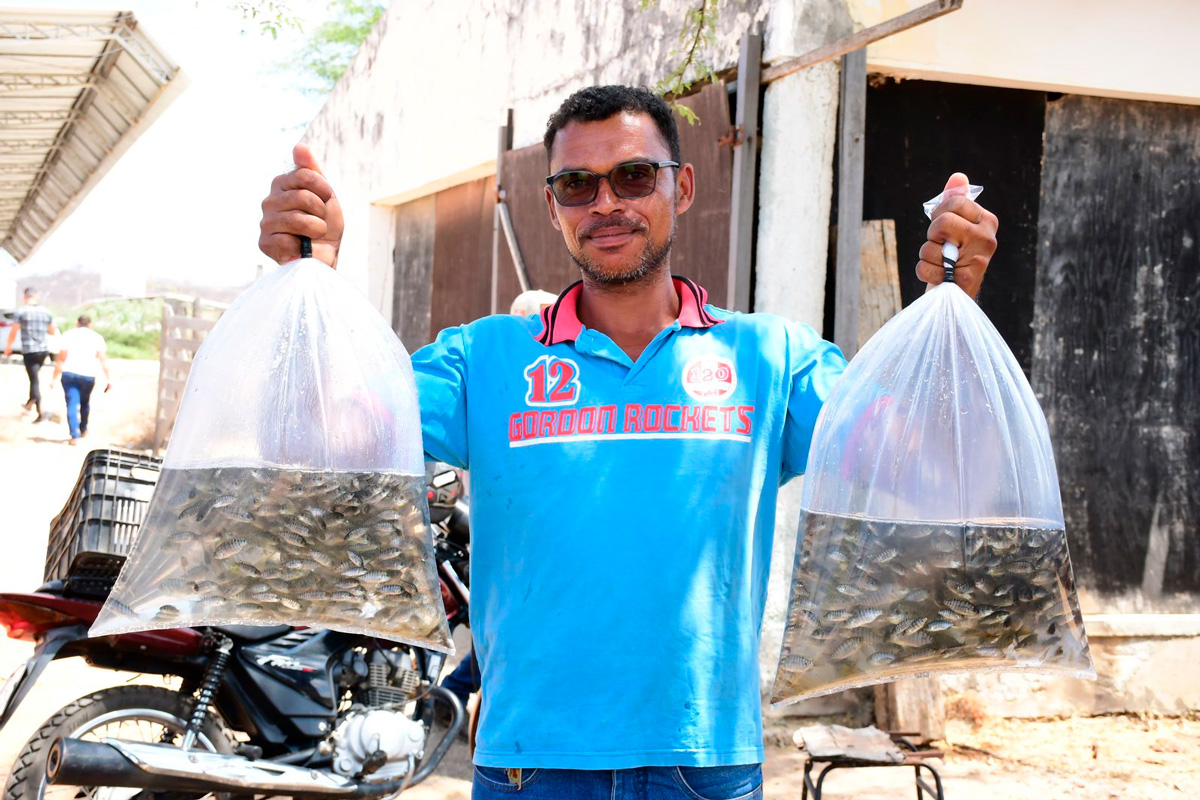 Apoio à pesca sustentável: Salgueiro distribui mais de 30 mil alevinos para associações rurais.